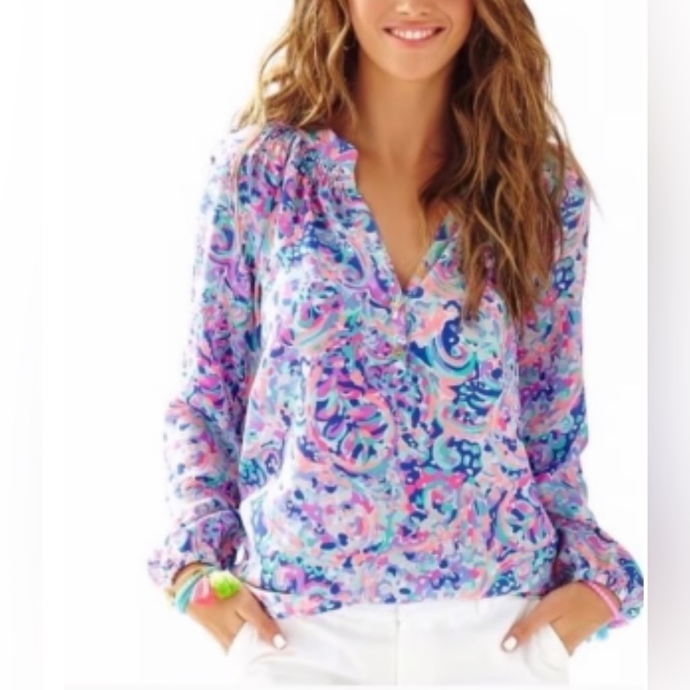 Lilly Pulitzer Elsa Top, Size Medium. La Playa print. Excellent used condition.